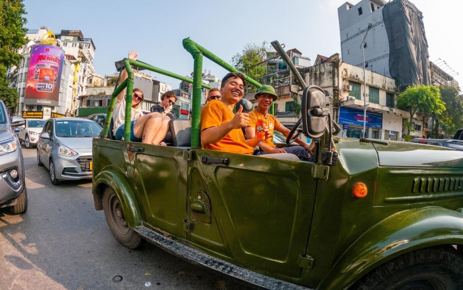 Mad Monkey Hanoi Hostel Exterior photo